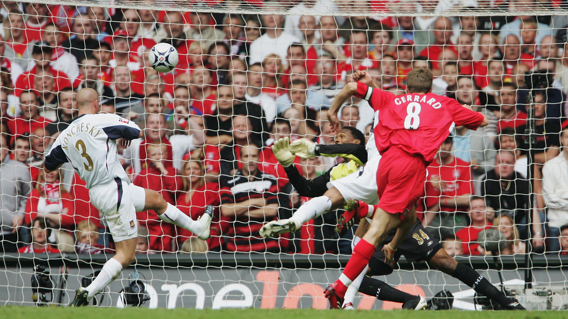 Steven Gerrard Liverpool West Ham FA Cup final 2006